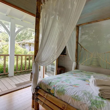 La Varangue Bed & Breakfast 4*