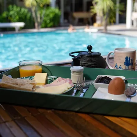 לינה וארוחת בוקר La Varangue