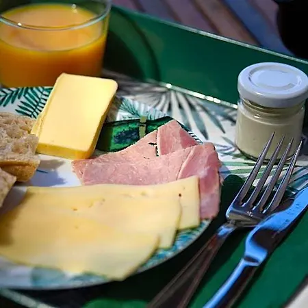 La Varangue Bed & Breakfast 4*